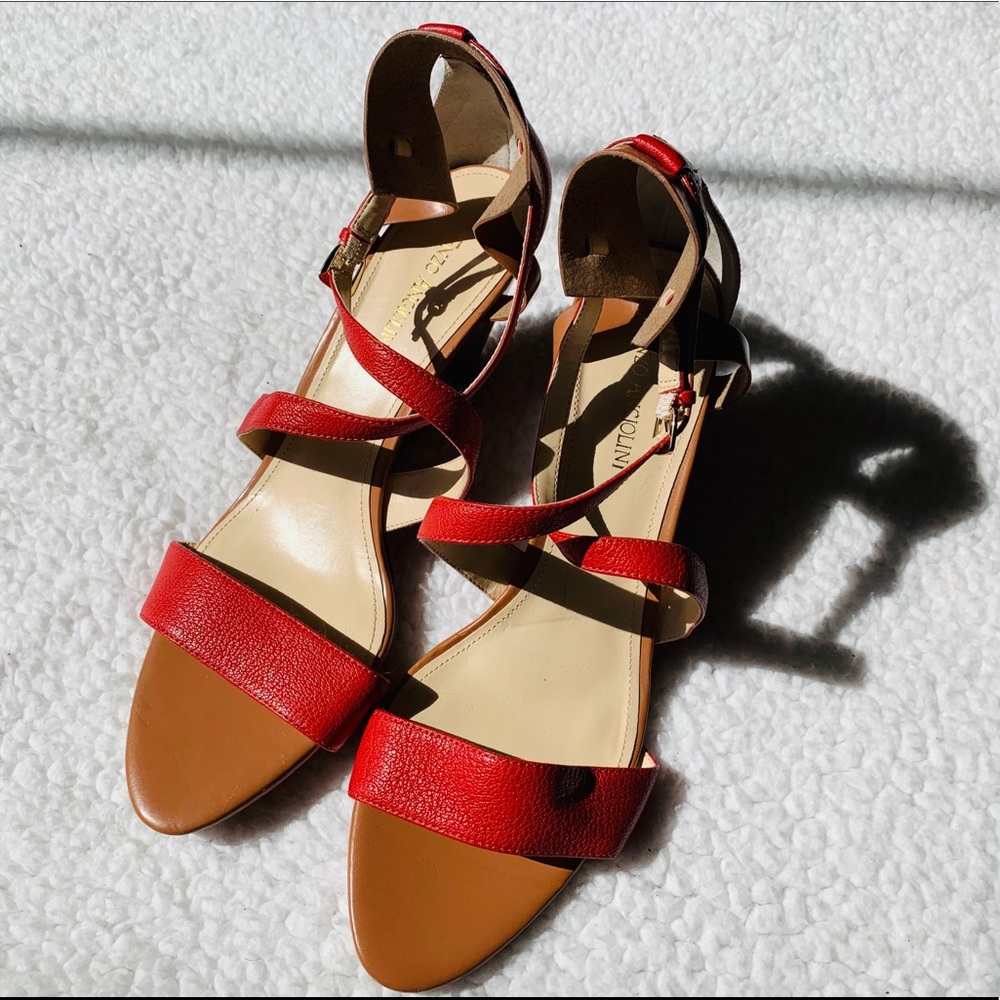 *NWOT* Enzo Angiolini Leather Wedges